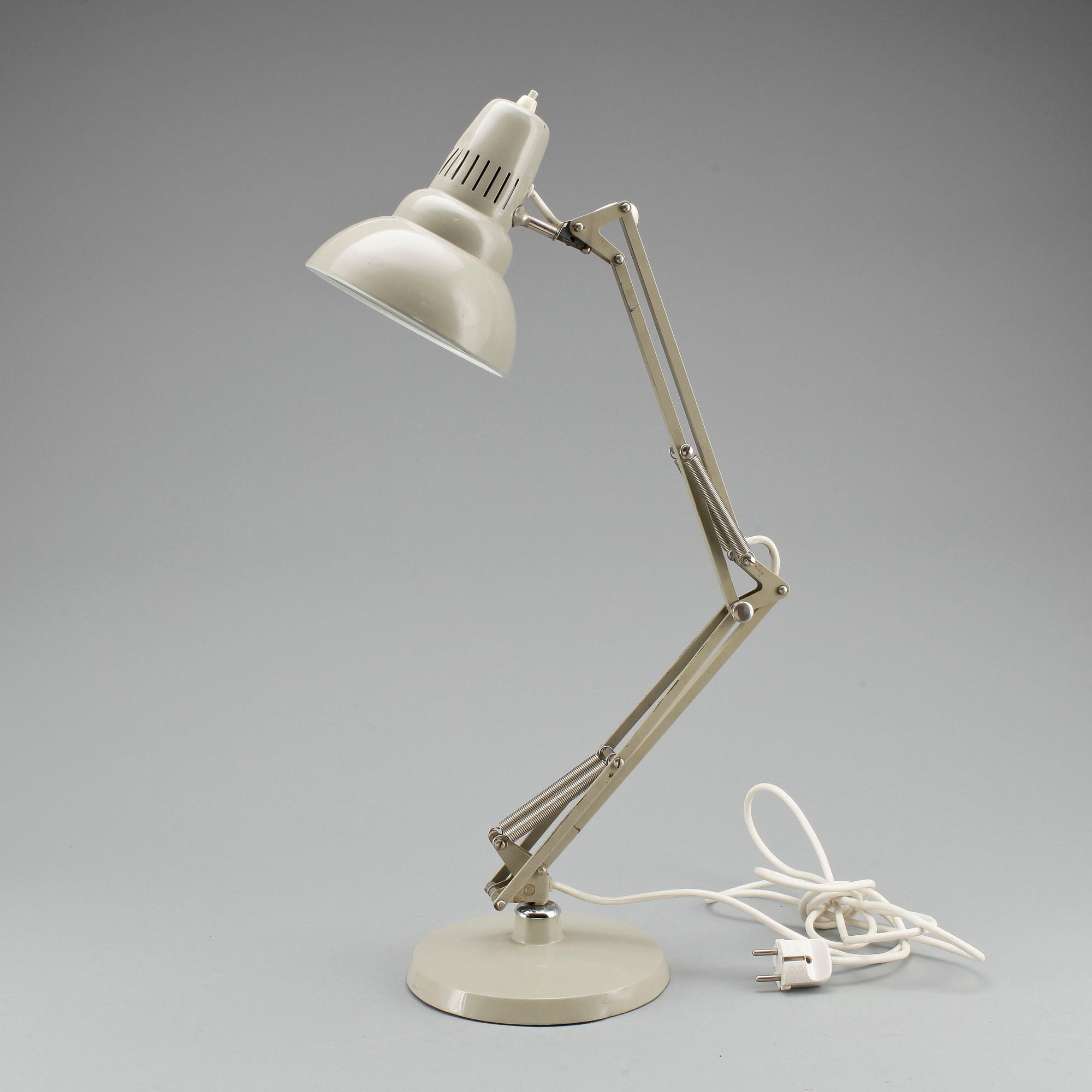 BORDSLAMPA, 1900-talets andra hälft.
