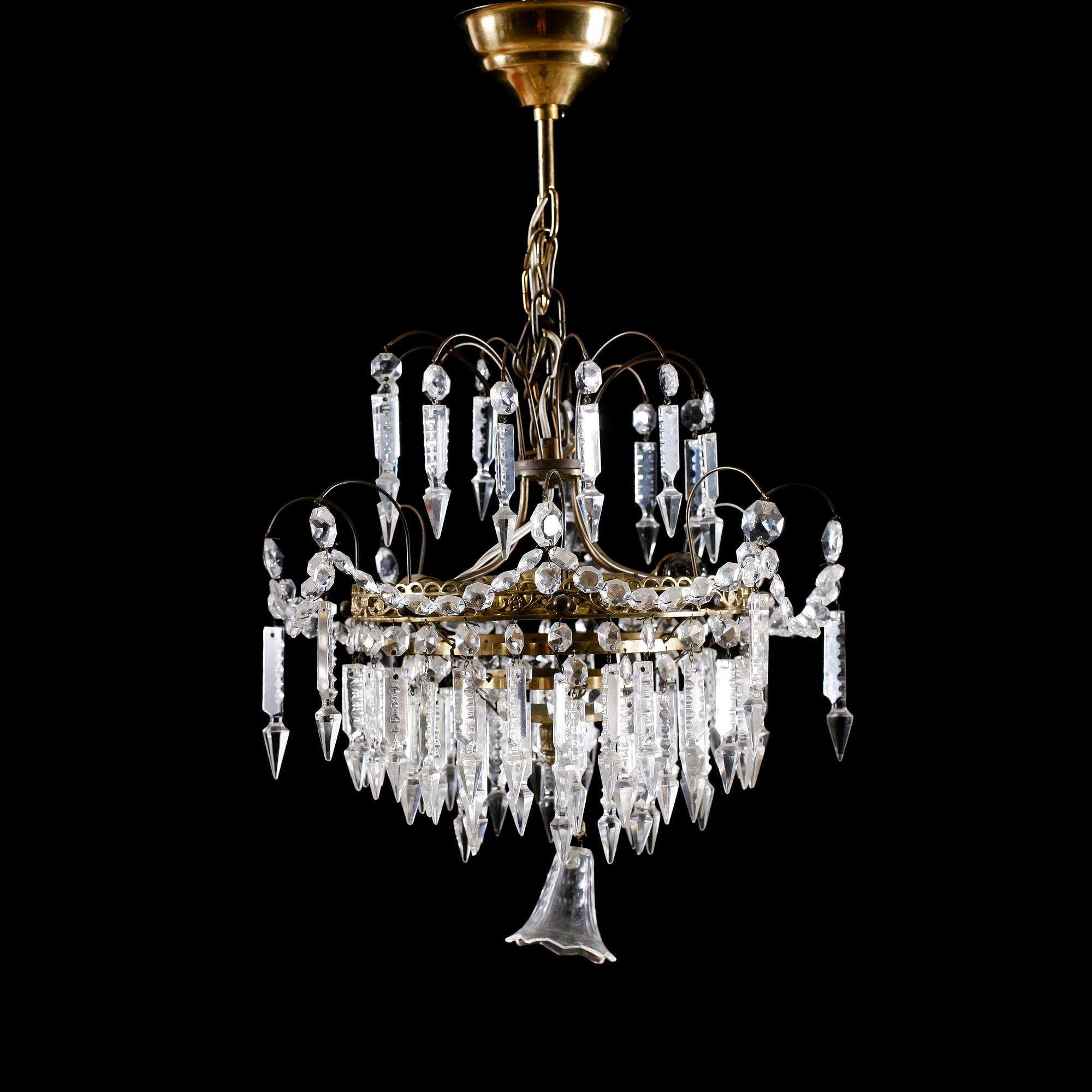 LJUSKRONA, 1900-talets mitt. Höjd ca 30 cm.