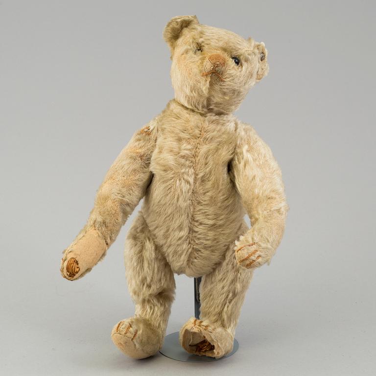 A Steiff teddybear, Germany, ca 1920.