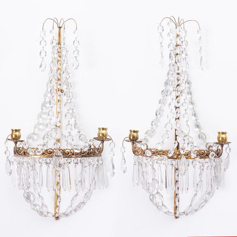 Vägglystrar, ett par. Gustaviansk stil, 1900-tal.