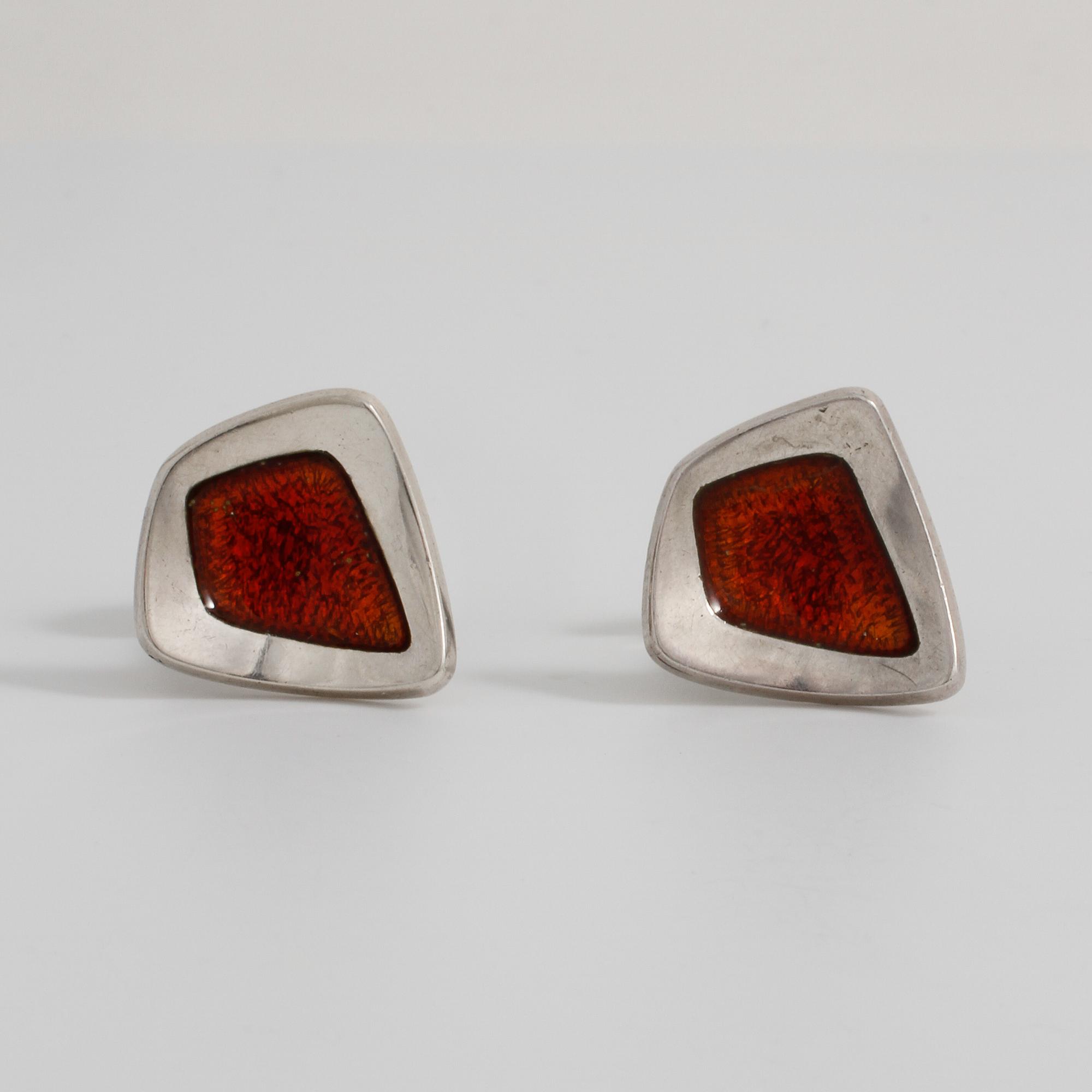 RAY URBAN, Stockholm, 1954, a pair of enamel cuff links.