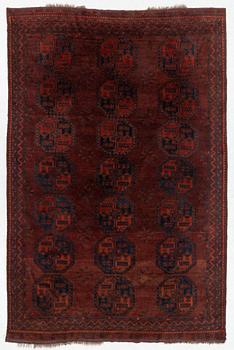 Carpet, semi-antique Ersari, approx. 346 x 228 cm.