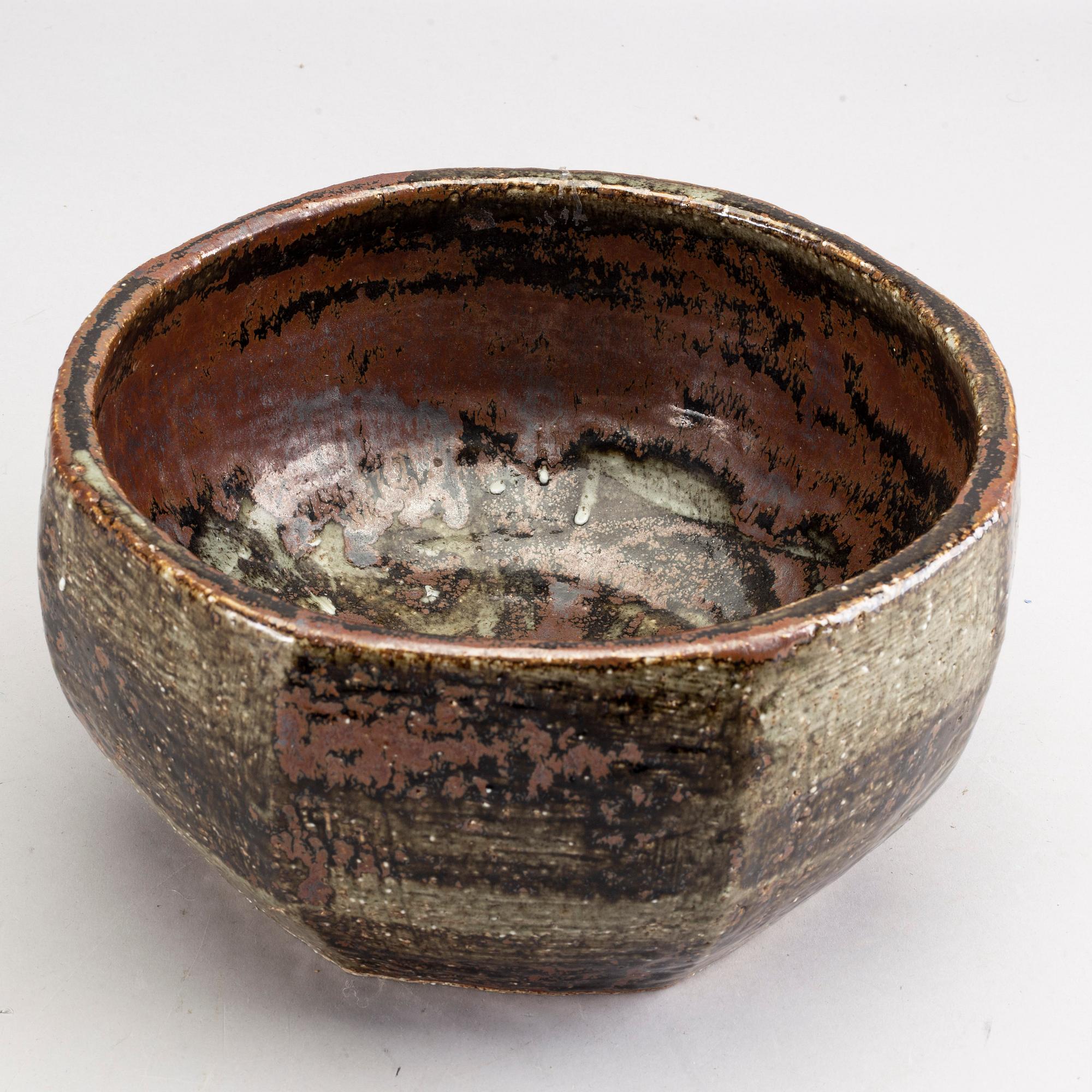 CARL-HARRY STÅLHANE, a large stoneware bowl, Rörstrand 1963(?).