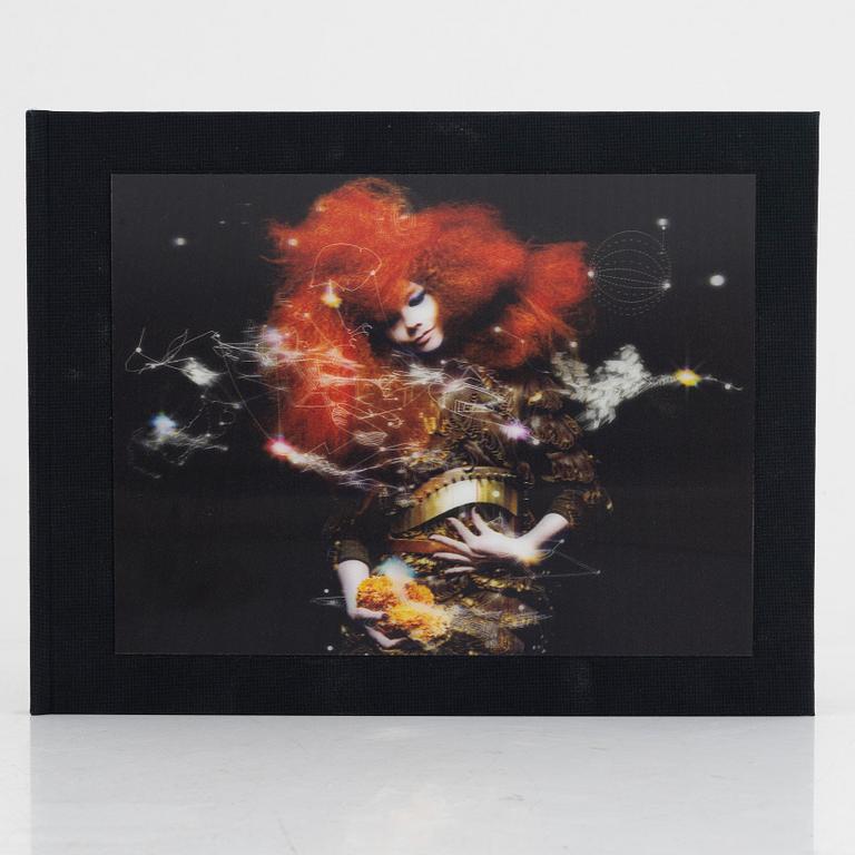 Björk, Biophilia - Ultimate Art Edition, 195/200.