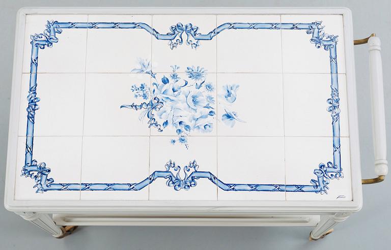 TEBORD. Gustaviansk stil. 1900-tal.