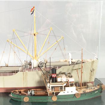 A ship model, M/S Hammaren, launched 1930.