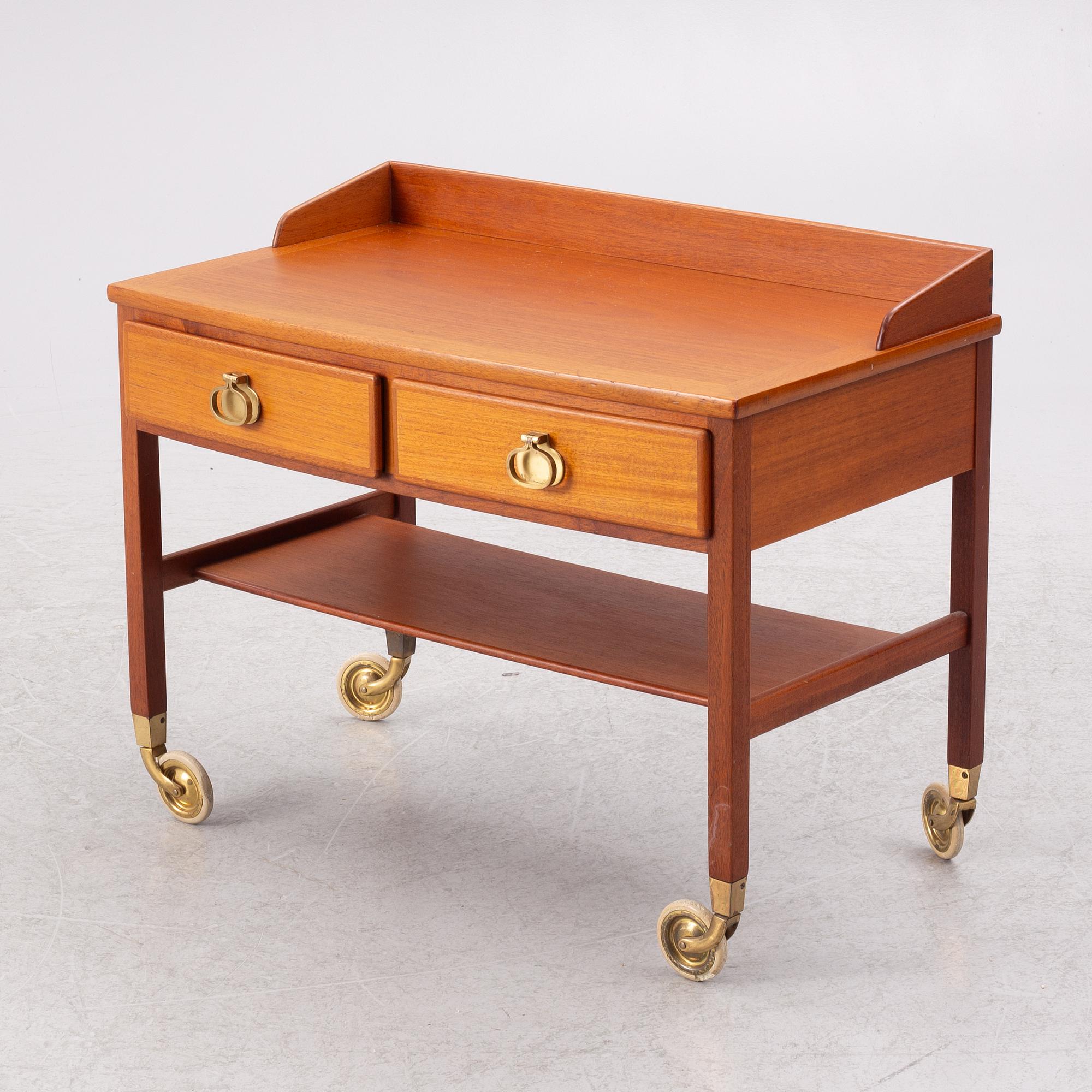 Kerstin Hörlin-Holmquist, serveringsvagn, ur Triva-serien för Nordiska Kompaniets Verkstäder i Nyköping, 1960-tal.