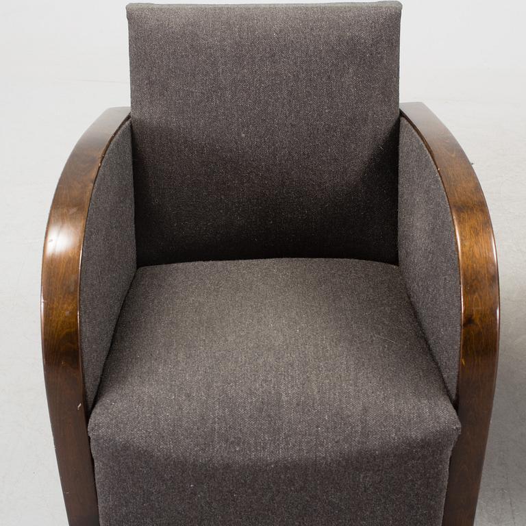 A pair of art déco easy chairs, 1930s/1940s.