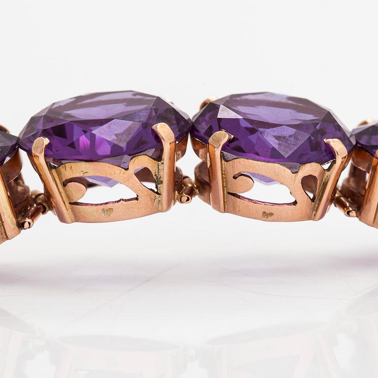 Armband, 18K guld, syntetiska safirer. Egypten.