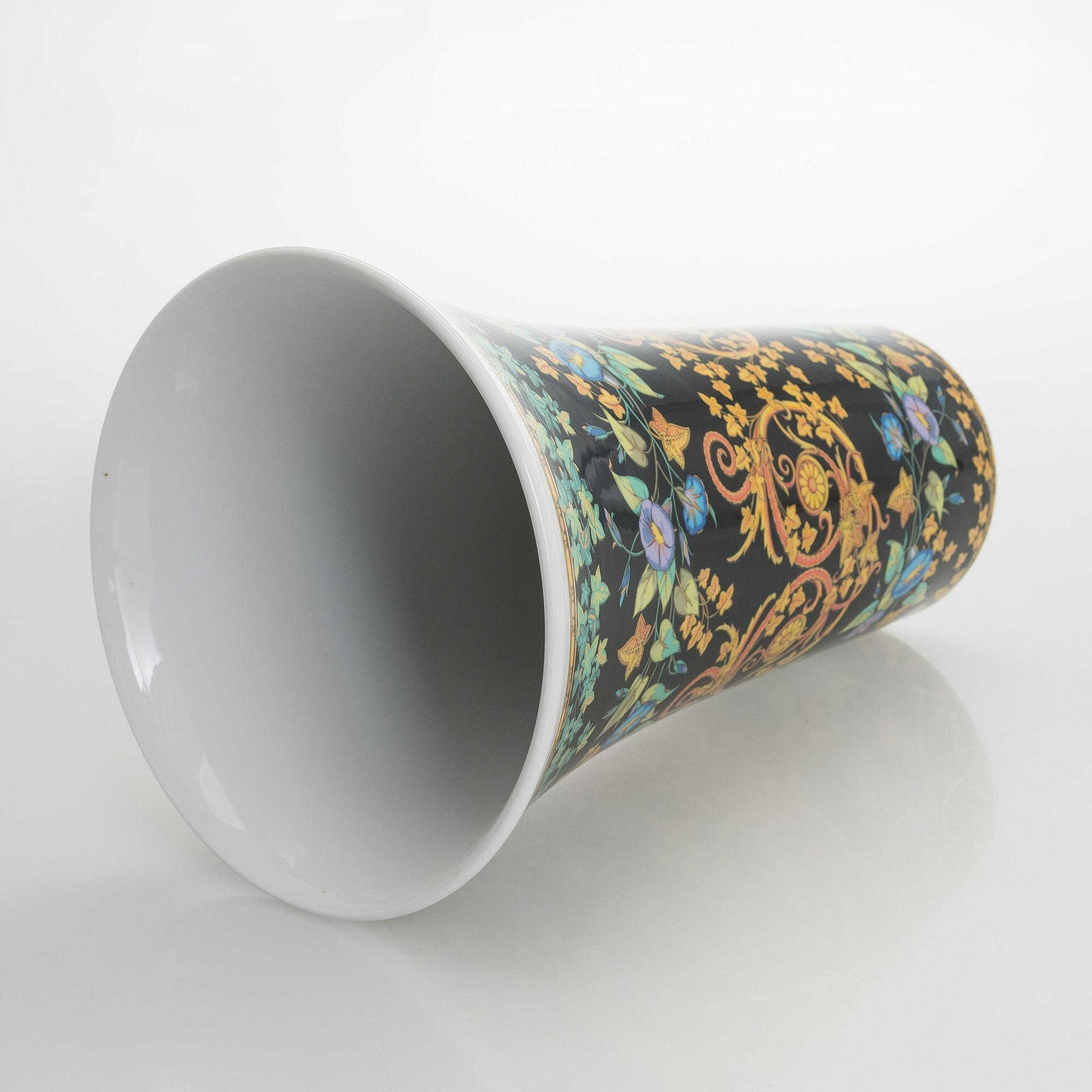 Versace, vas "Gold Ivy", porslin, för Rosenthal Tyskland, 1900-talets slut.