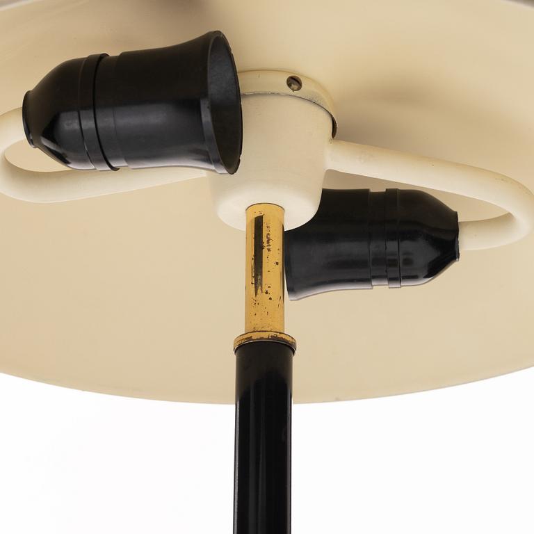 Bertil Brisborg, a table lamp model "32391", Nordiska Kompaniet, 1950s.