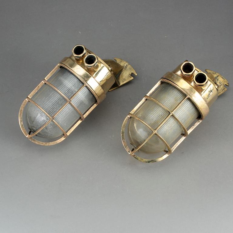 FARTYGSLAMPETTER, ett par, mässing, 1900-talets första hälft.