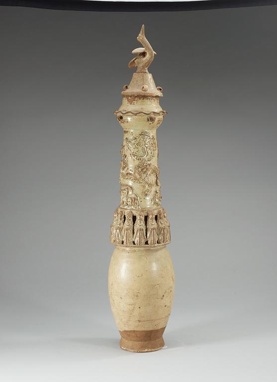 A glazed vase with cover, Yuan dynasty (1271-1368).