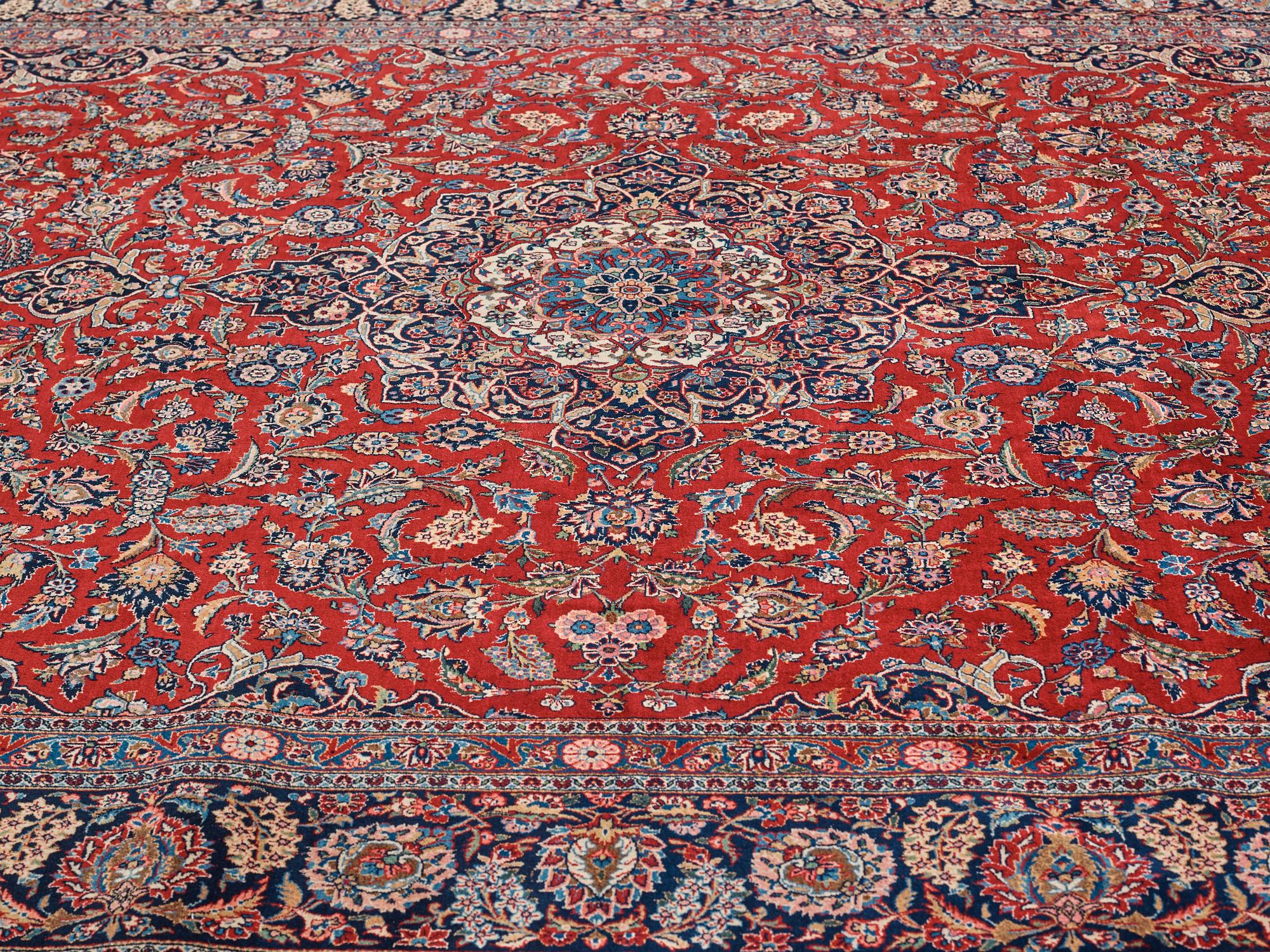 Matta, semiantik Keshan, ca 428,5 x 323,5 cm.