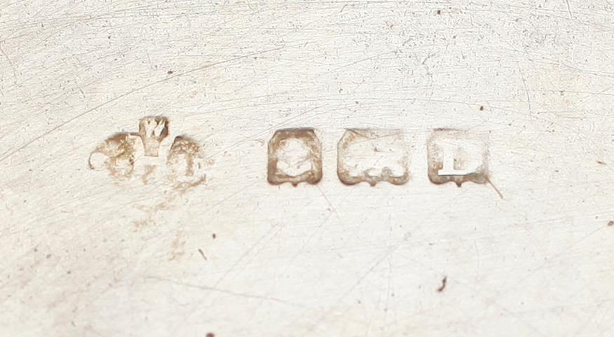 ASKFAT, 7 st, silver bla England och GAB Stockholm 1954. Total vikt exkl fyllda 389 g.