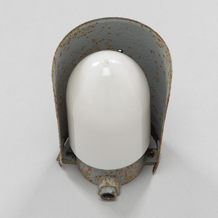 Paavo Tynell, A 1930s outdoor wall light, model 7307-16, Taito Oy, Finland.