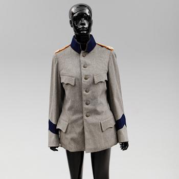 UNIFORMSJACKA, 1900-talets första hälft.