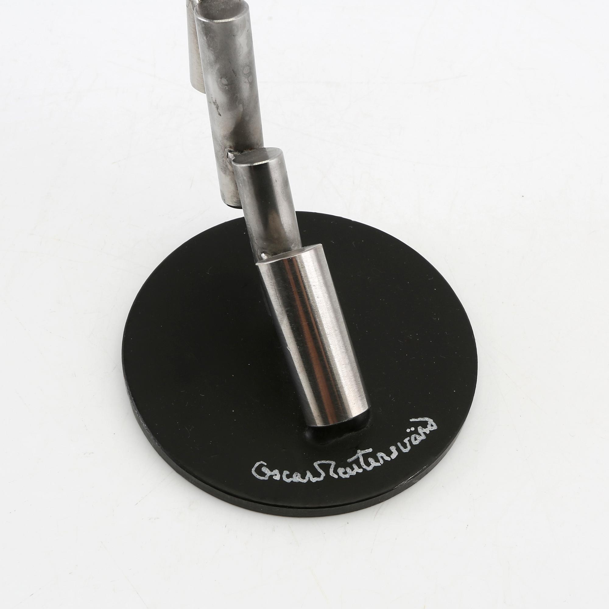 Oscar Reutersvärd, skulptur  signerad.