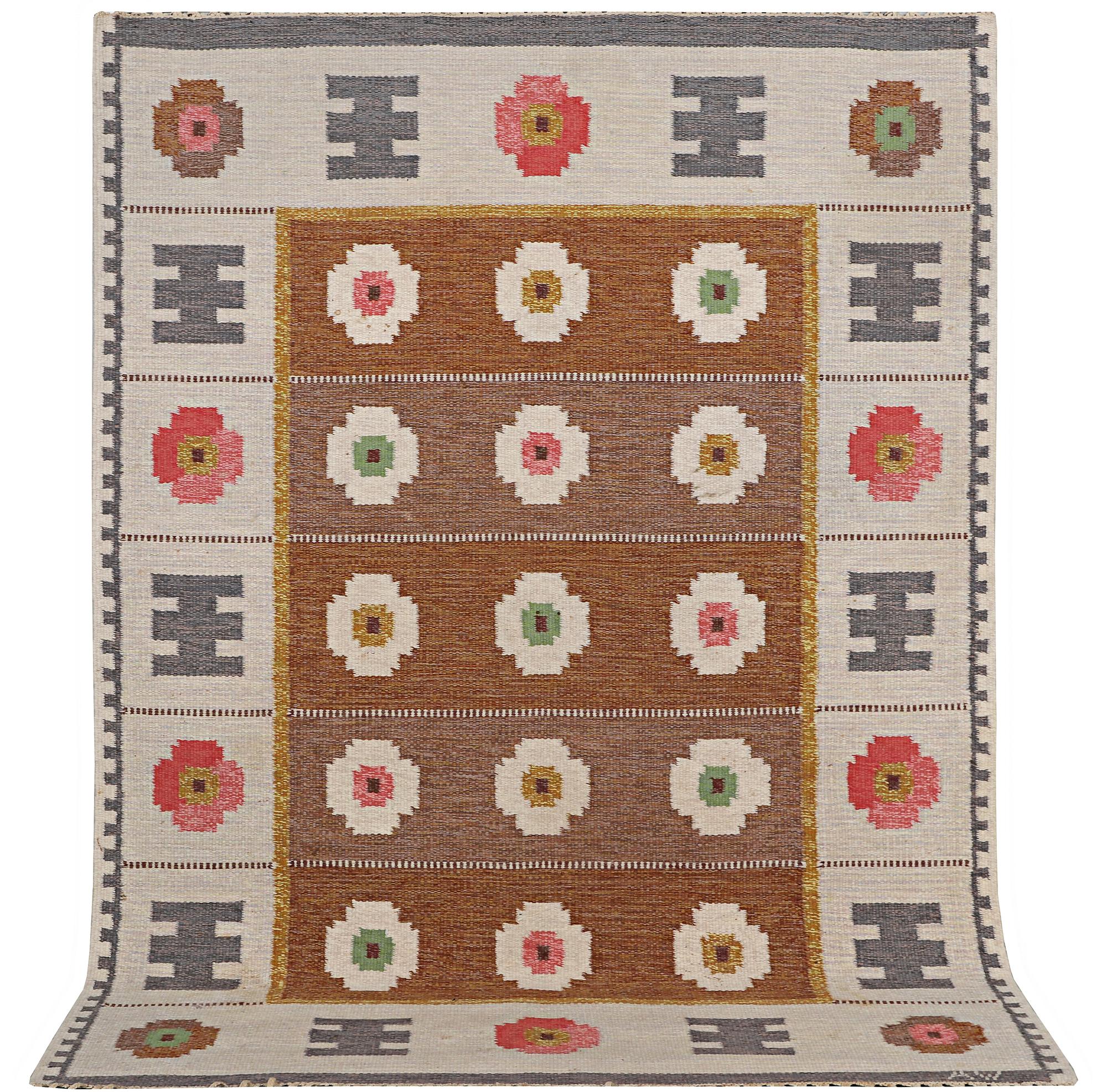 Alice Wallenbäck, a flat weave carpet, Sweden, ca 228 x 170 cm.