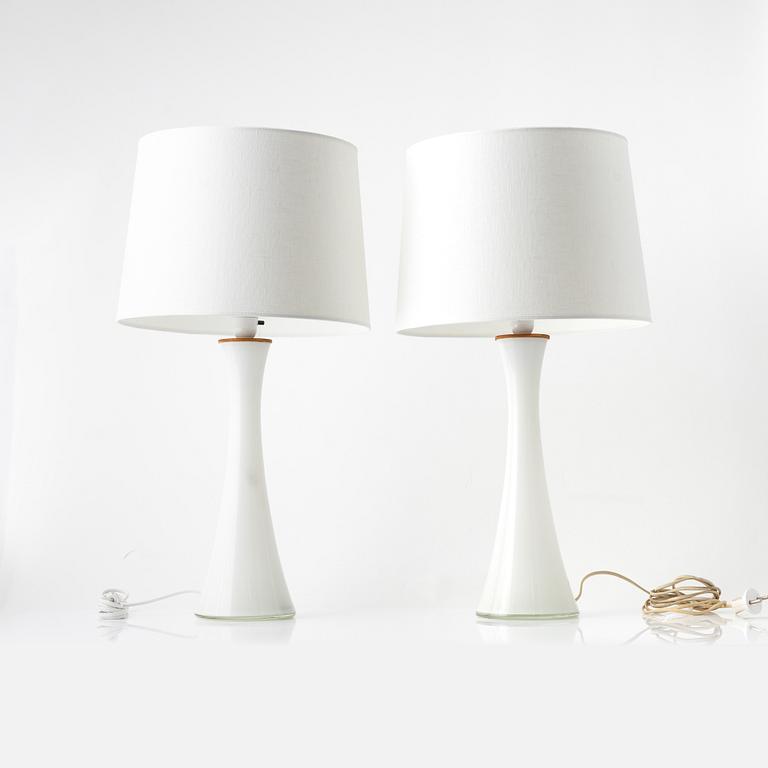 Berndt Nordstedt, a pair of model 'B-015' table lights, Bergboms, 1970's.