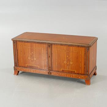 A 1920/1930s sideboard.