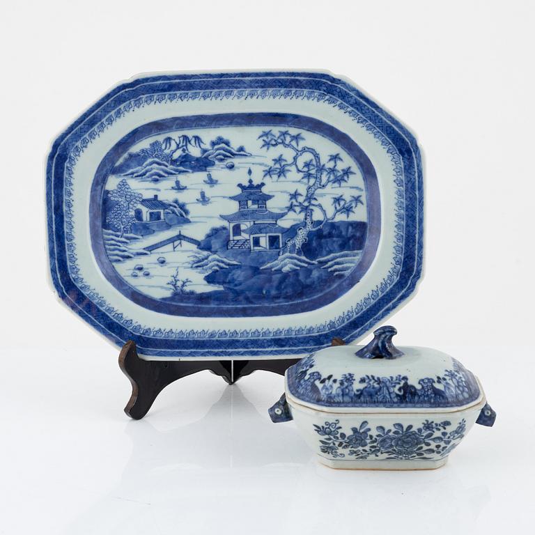 A blue and white butter terrine with lid, and a blue and white serving dish, China, Qianlong (1736-95).