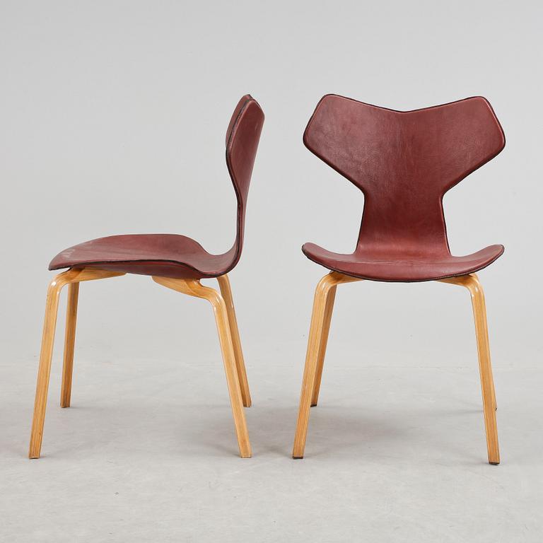 STOLAR, ett par, "Grand Prix", Arne Jacobsen, Fritz Hansen, Danmark.