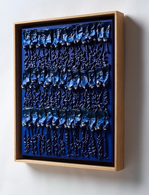 Arman (Armand Pierre Fernandez), ”Monochrome accumulation no 2505 (Ultramarin blue)”.