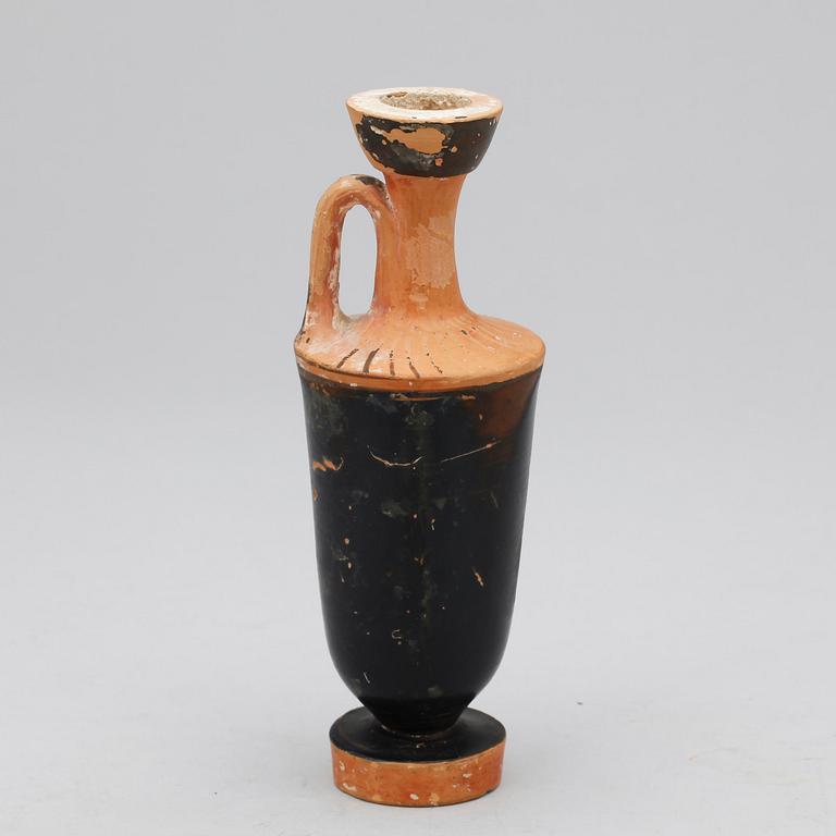 LEKYTHOS, lergods, Grekland troligen 400-talet f Kr.