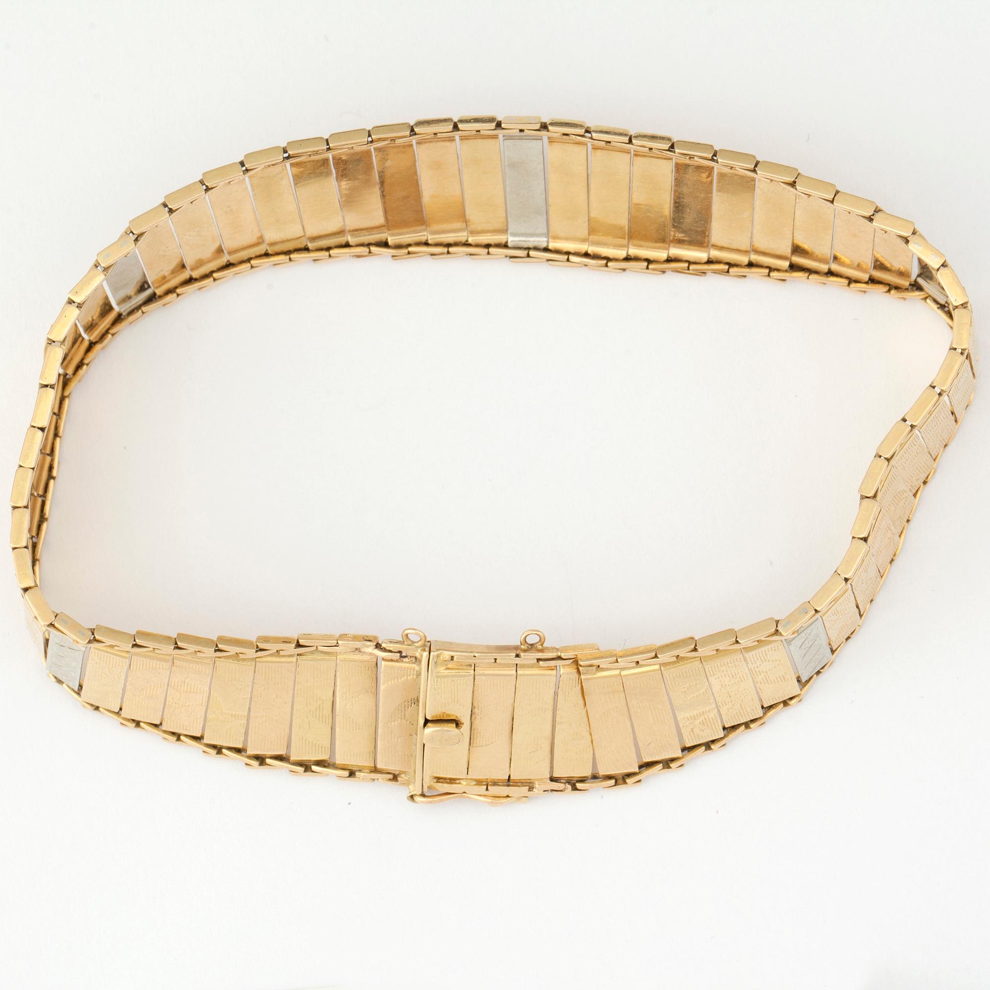 ARMBAND, guld 18k, svensk importstämpel. Vikt ca 15 gram.