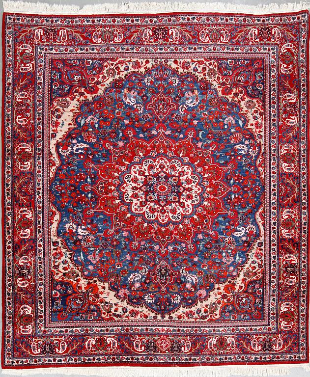 MATTA, old Mazlagan, ca 300x250 cm.