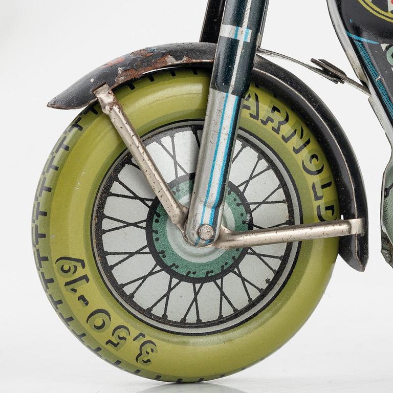 A tin motorcycle, 'Mac 700' from Arnold, Germany, around mid 20th Century.