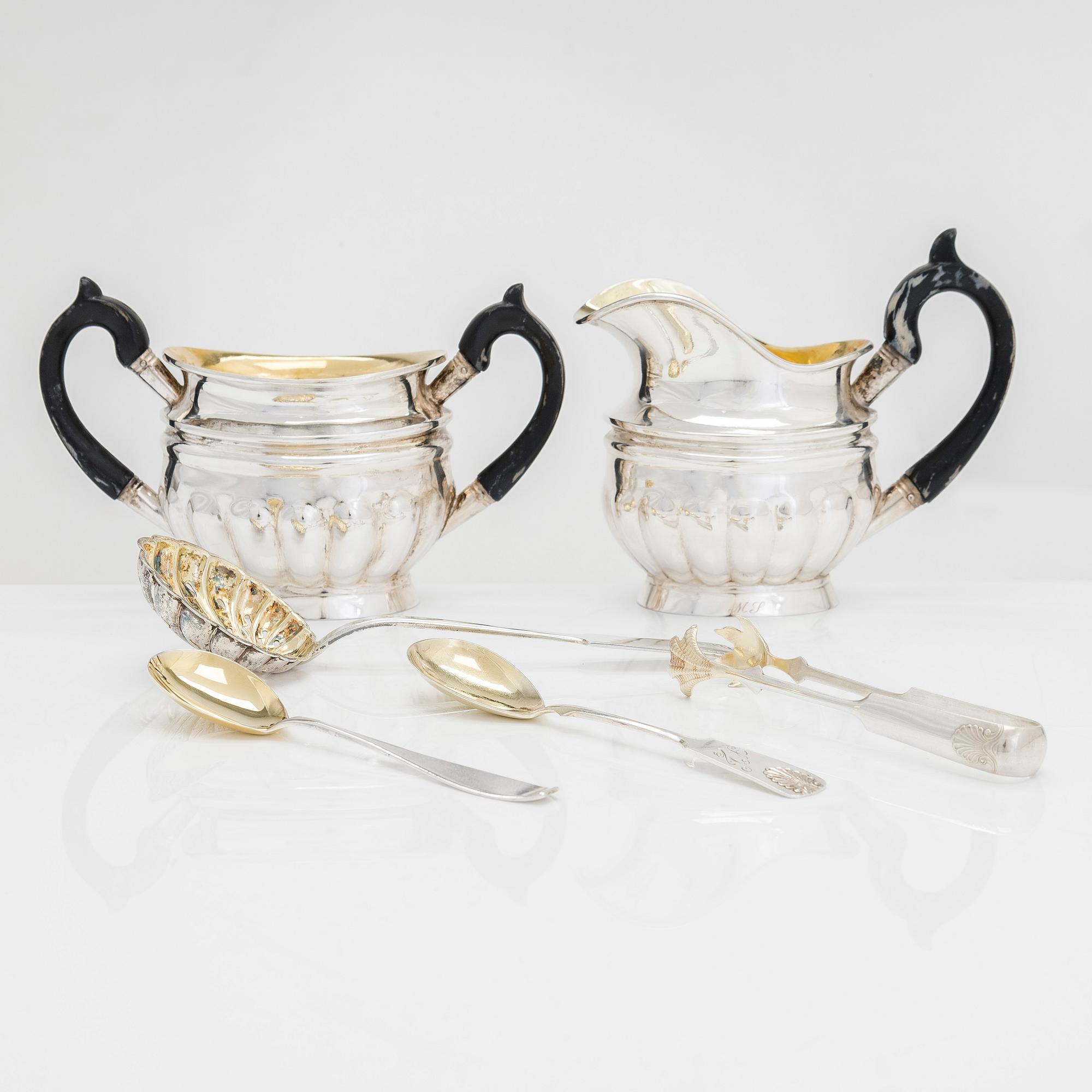 Sugar bowl and cream jug, and four pieces of silver cutlery, Vyborg, Turku, Hämeenlinna and Helsinki 1926-60.