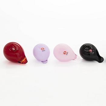 Oiva Toikka, A set of seven glass birds, 'Puffball', signed O. Toikka Nuutajärvi.