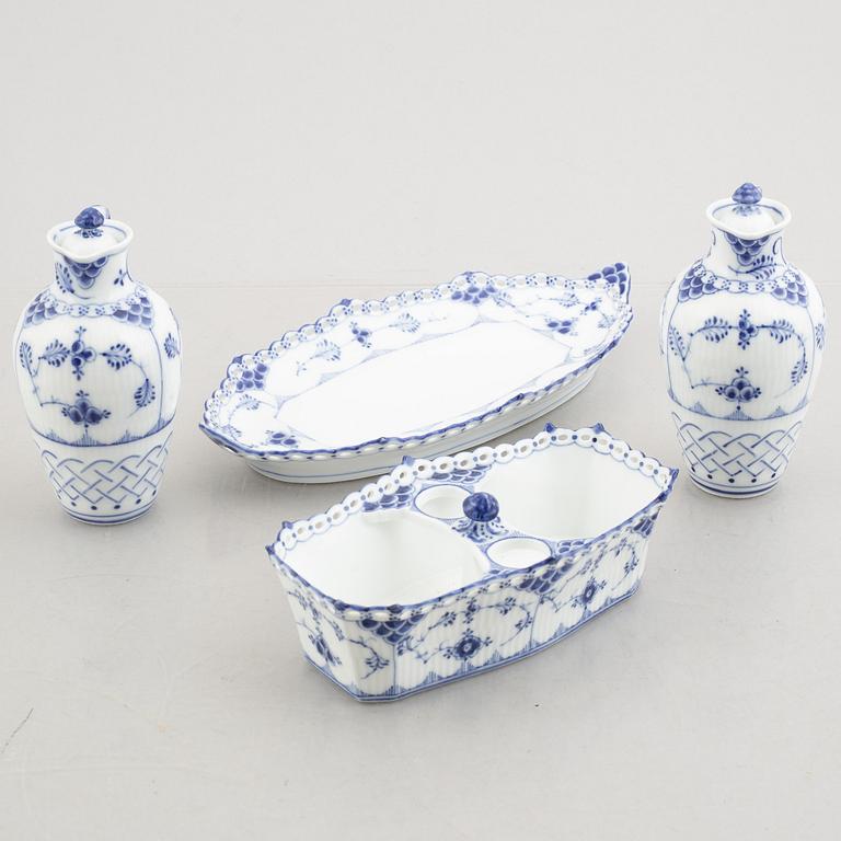 A 'Blue fluted full lace' / 'Musselmalet' porcelain cruet set, Royal Copenhagen, model 1033, 1898-1923.