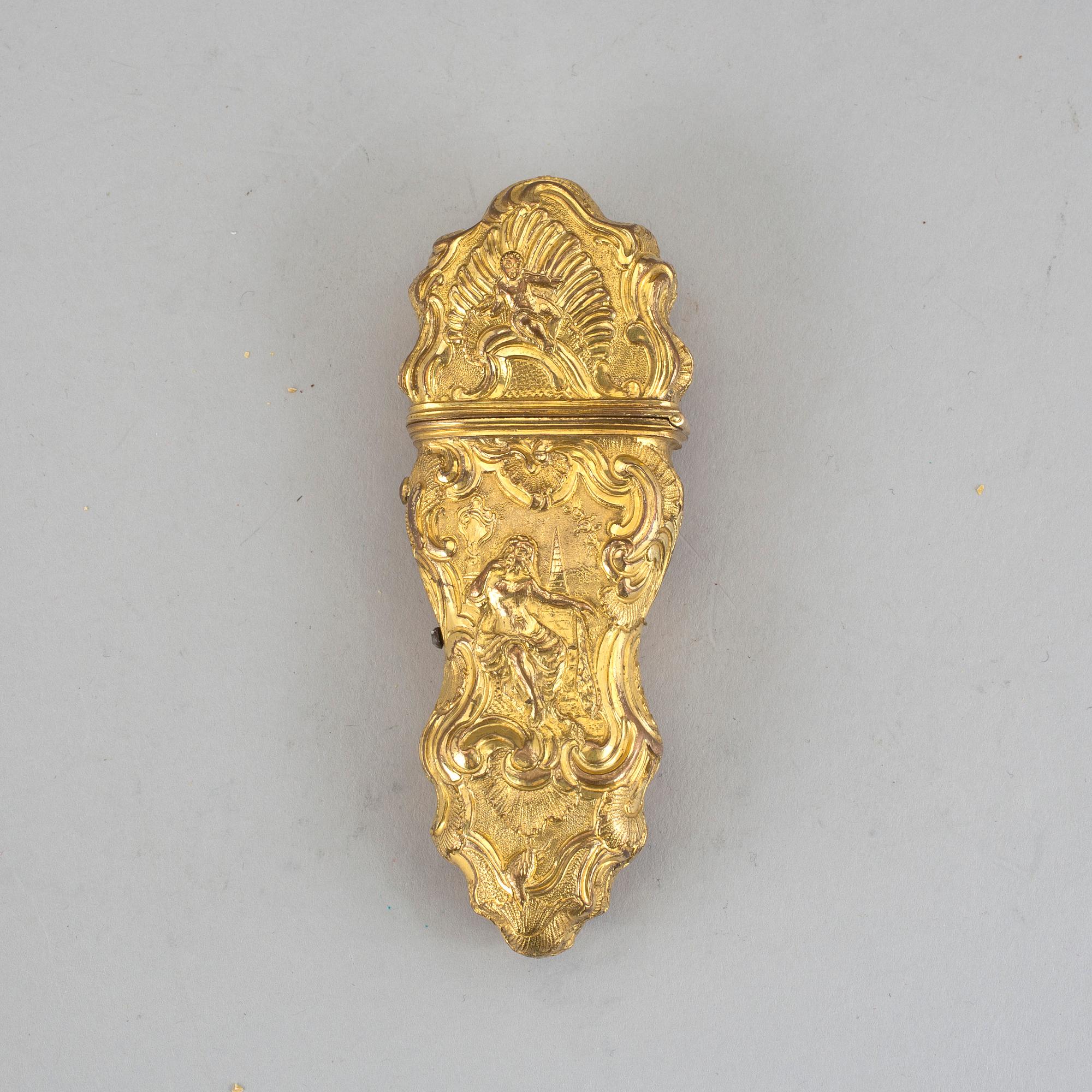 ETUI, förgylld mässing, rokoko, 1700-tal.