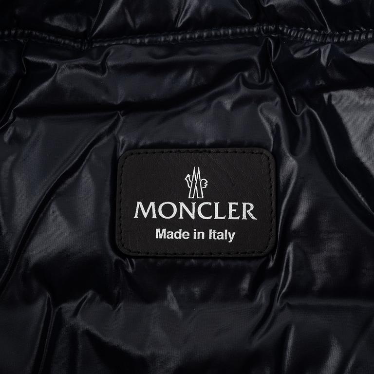 Moncler, clutch, "Busta Piuminu".