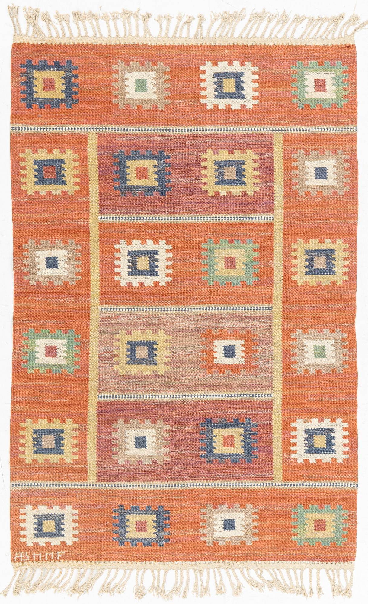 Märta Måås-Fjetterström, matta, "Röd grön äng", rölakan, ca 168 x 109 cm, signerad AB MMF.