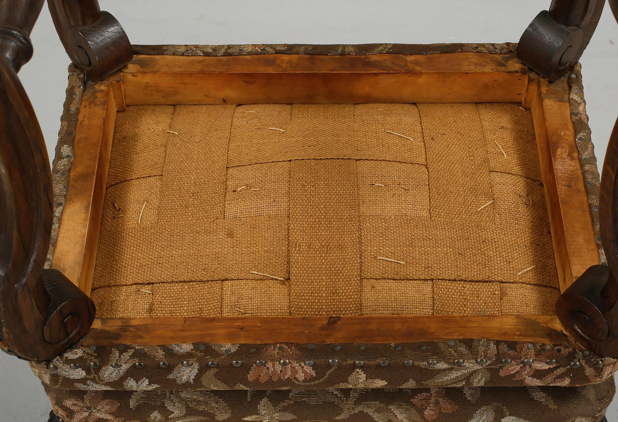 TABURETTER, ett par, barockstil, omkring år 1900.