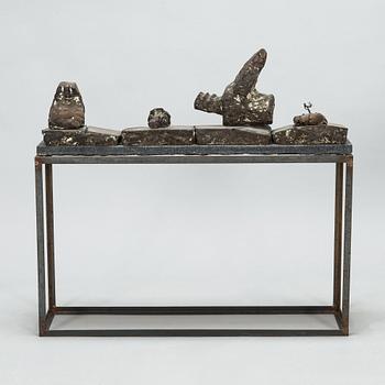 Veikko Hirvimäki, 'Niitä junia ei mene pohjoiseen'.