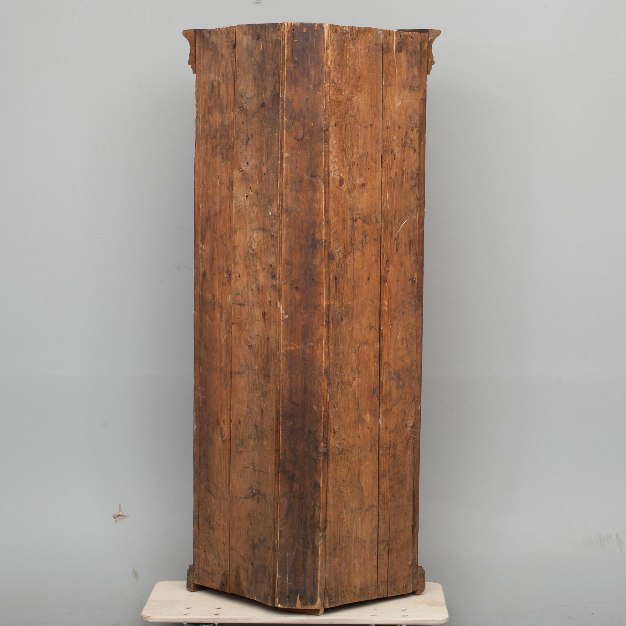 HÖRNSKÅP, 1800-tal.