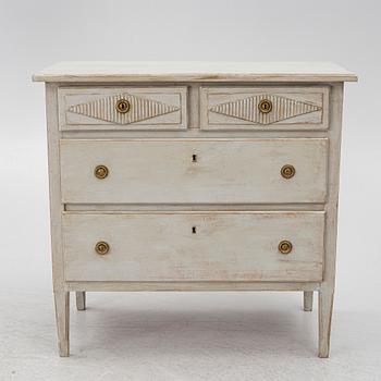 Chest of drawers, early 20th century.