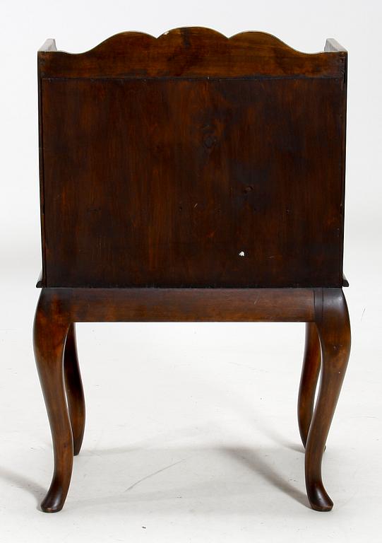 LAMPBORD, rokokostil, 1900-tal.