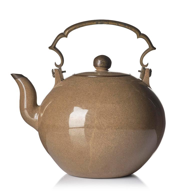 A Yixing tea pot with cover, Qing dynasty, 19th century. Marked Wanli.