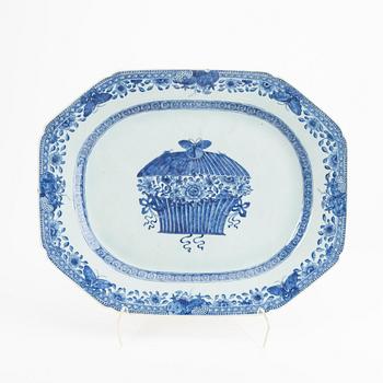 A blue and white Chinese serving dish, Qing dynasty, Qianlong (1736-95).