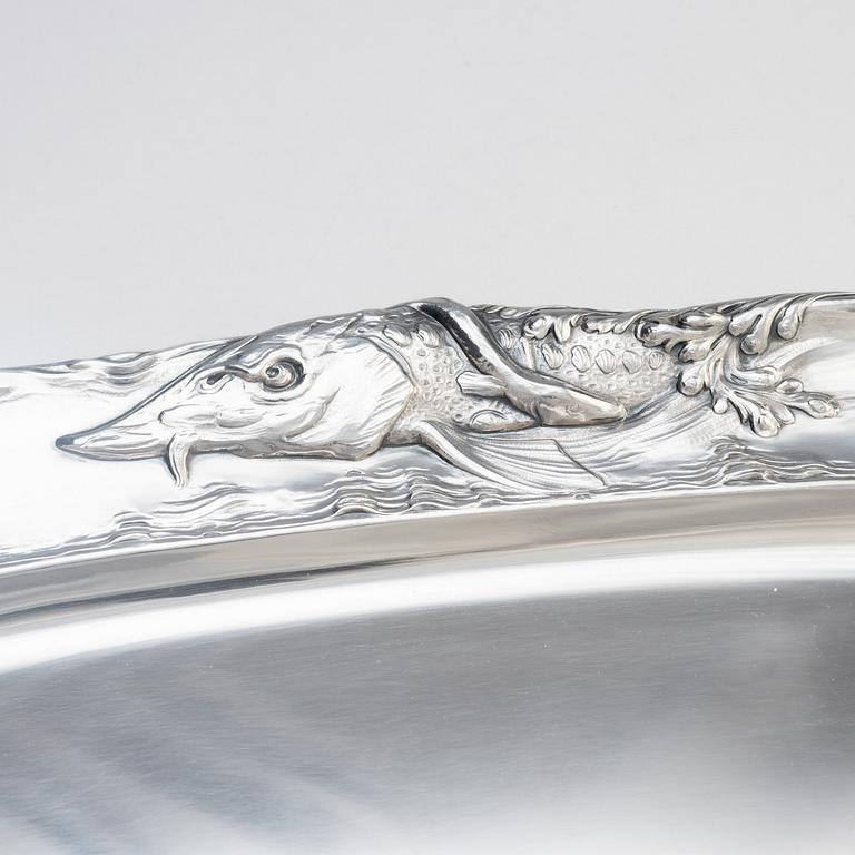Stort sterling silver fiskfat, W.A. Bolin, Stockholm 1939.