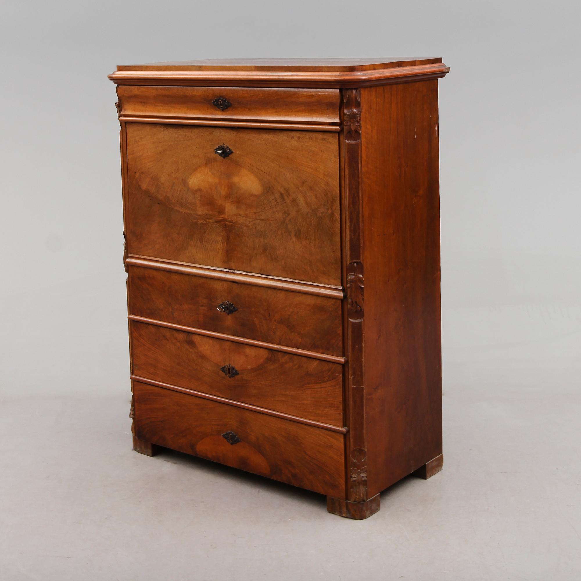 CHIFFONJÉ, 1800-talets andra hälft.