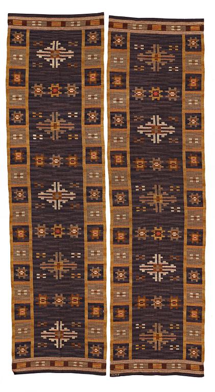 Märta Måås-Fjetterström, DRAPERIER, 1 par, rölakan, "Draperi med Långbårder", ca 298,5 x 78,5 och 301,5 x 79  cm, ett draperi signerat MMF.