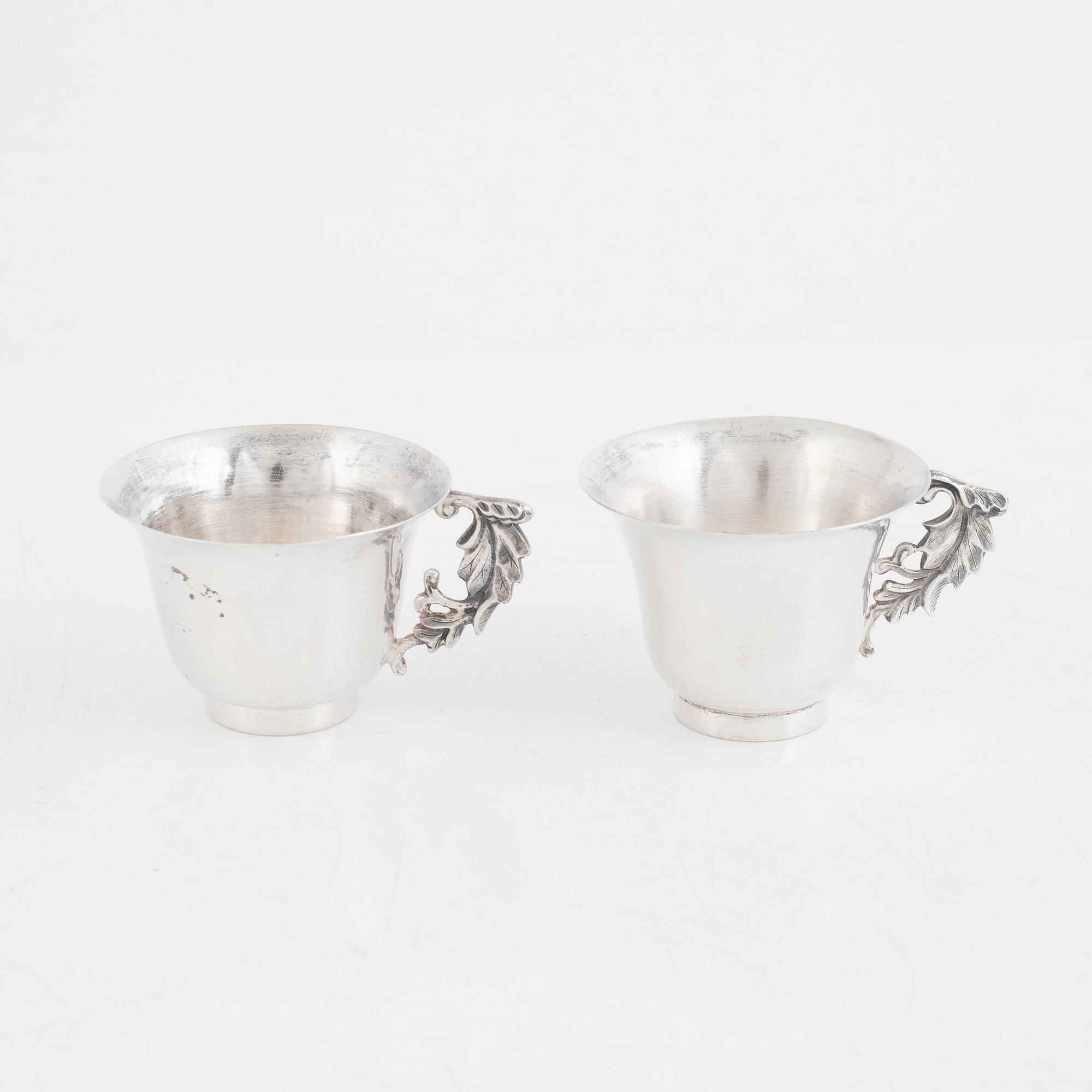 Koppar, ett par, silver, Japan, 1900-talets första hälft.