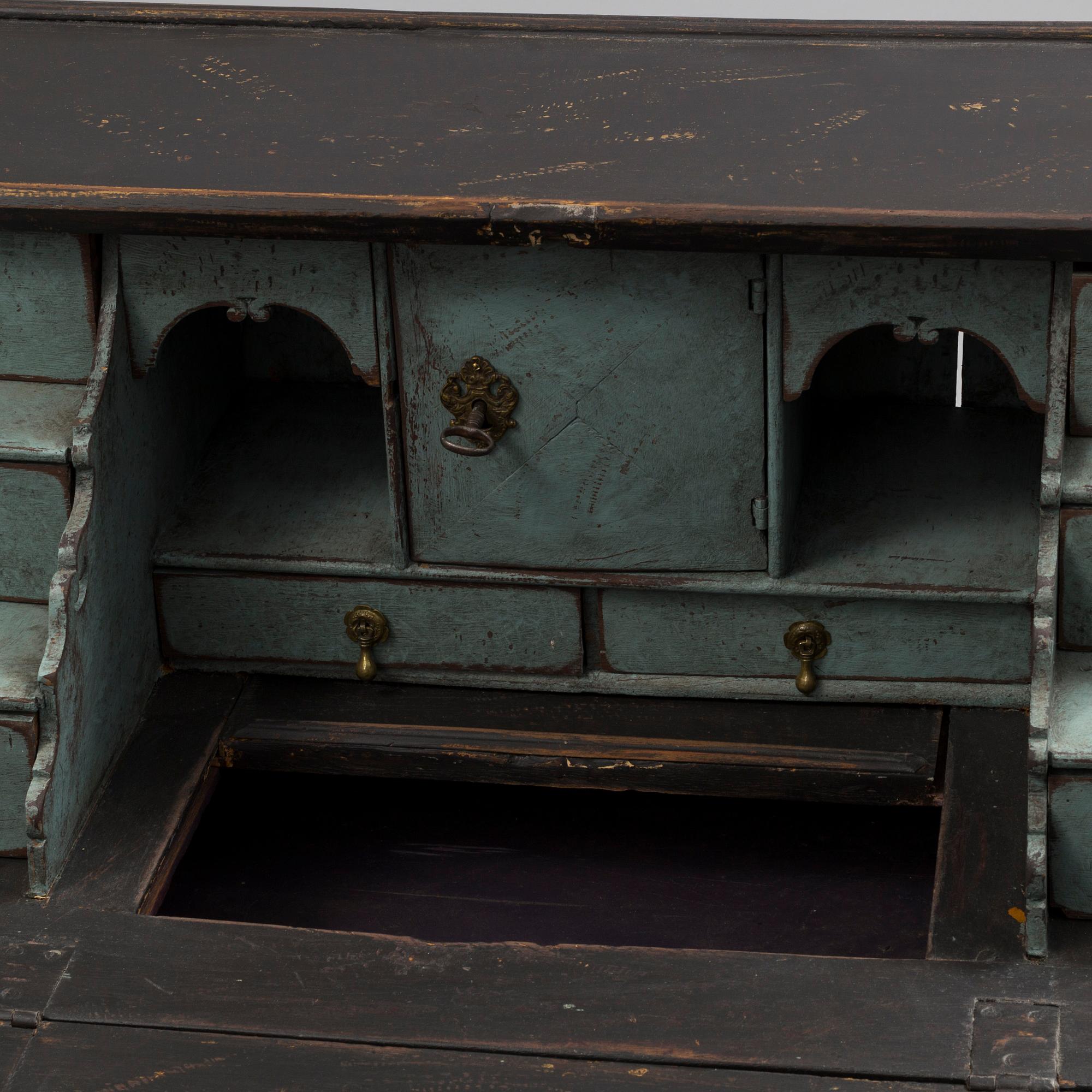 A late 18th century secretaire.